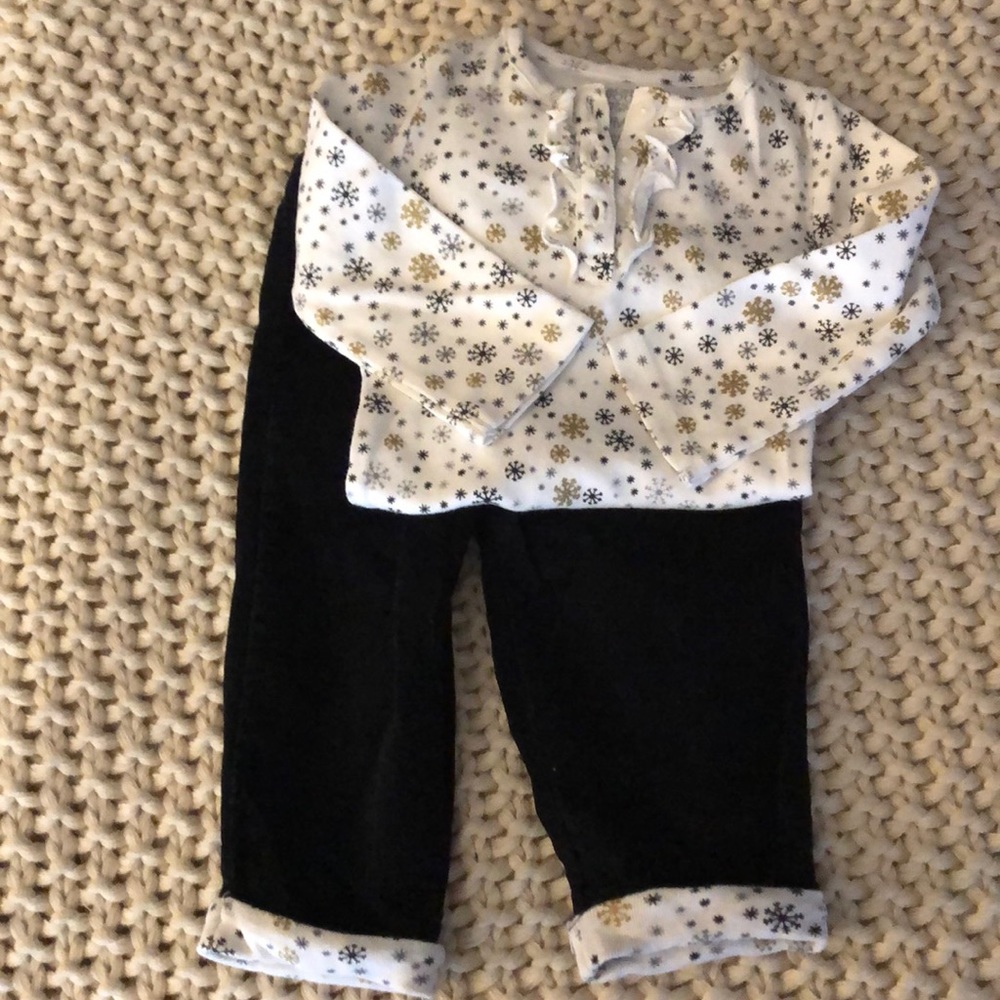 Black corduroy and snow flake top set